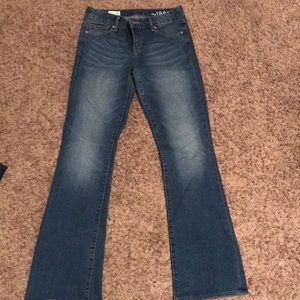 Perfect boot cut size 27 GAP jeans